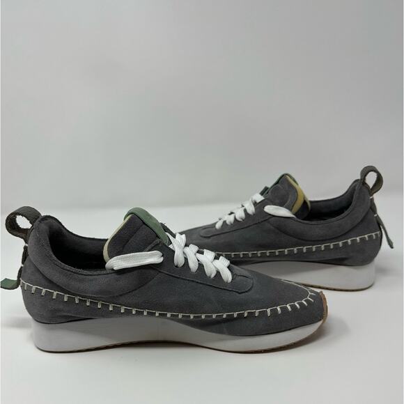 Communitymade NWOB Women’s Traction Grey/White Made in USA- Leather Shoe size 6 - Picture 7 of 12